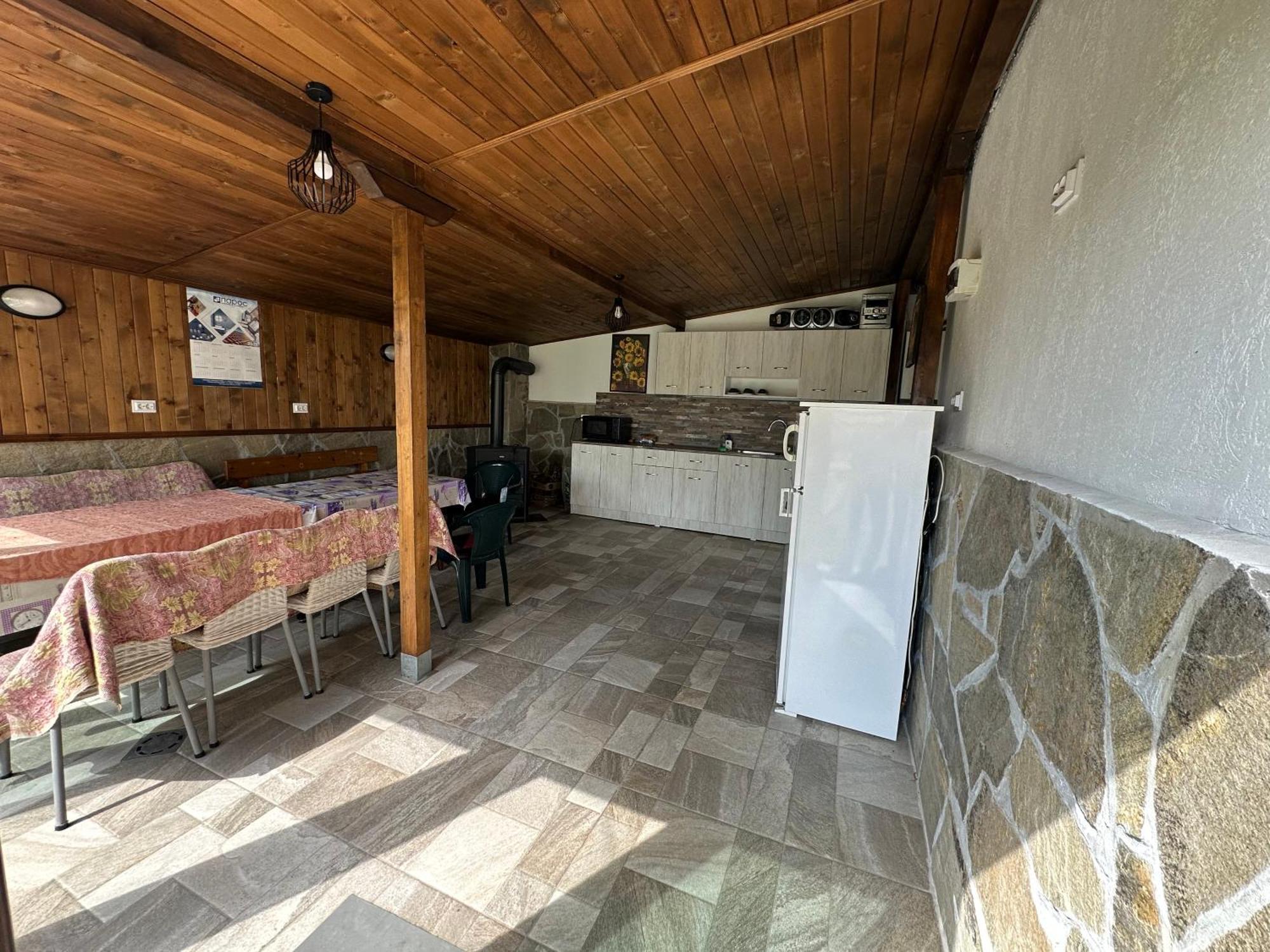 Velkovski Guest House Хисаря Екстер'єр фото
