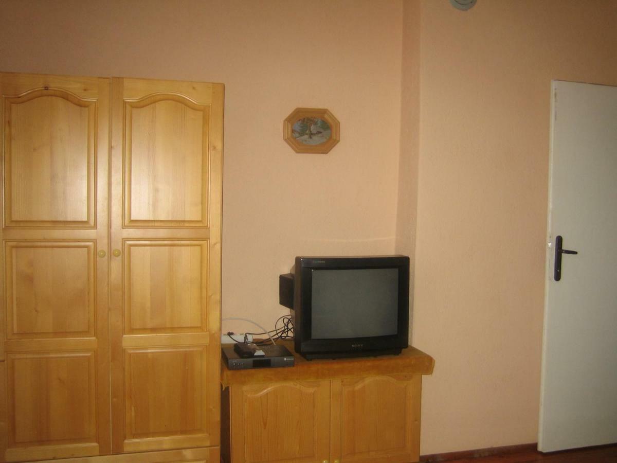 Velkovski Guest House Хисаря Екстер'єр фото